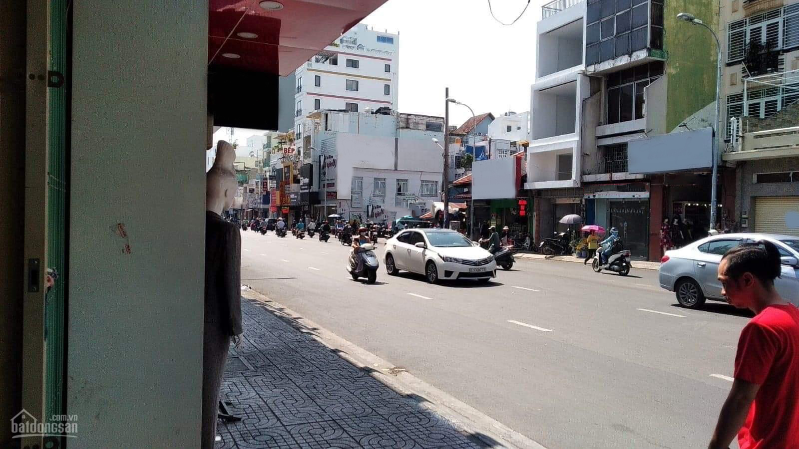 Cho thuê Nguyên Căn Đường Phan Đình Phùng - Phường 2 - Quận Phú Nhuận.